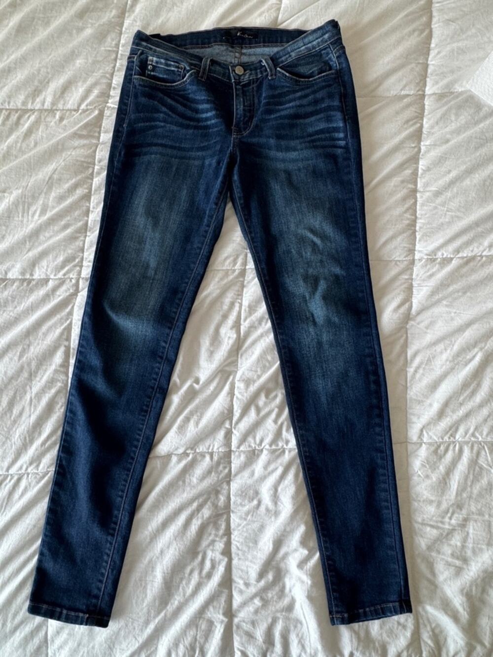 KanCan Dark Wash Mid Rise Skinny Jeans Stretch Denim Size 28